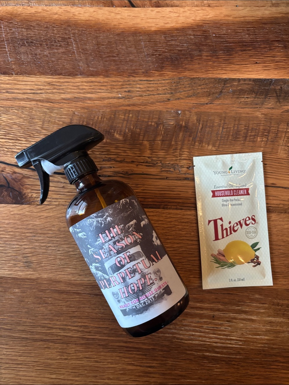 Oilyay New label and 16 Oz spray bottle with Thieves concentrate packet